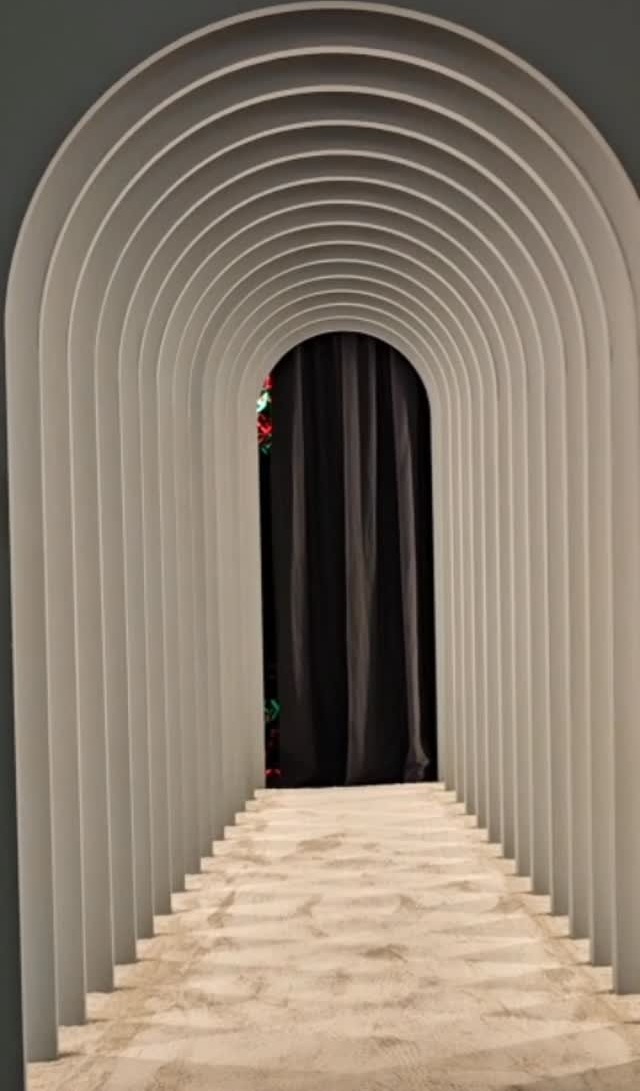Túnel arquitetônico com arcos sucessivos em gesso e drywall